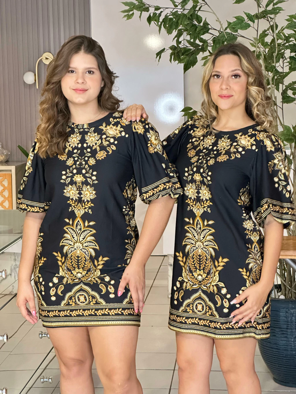 VESTIDO TSHIRT MG BUFANTE FLORA ABACAXI