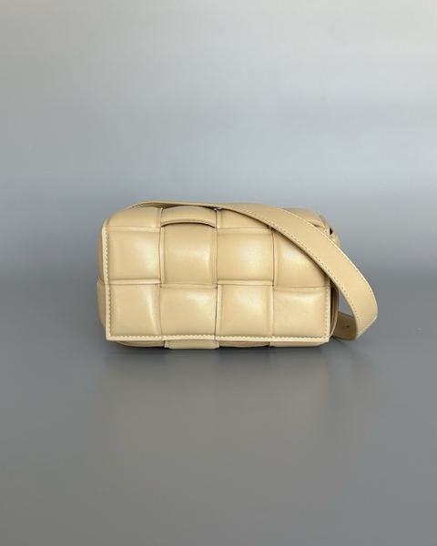 BOTTEGA VENETA PADDED BELT BAG