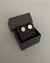 BRINCO CHANEL BUTTON BICOLOR