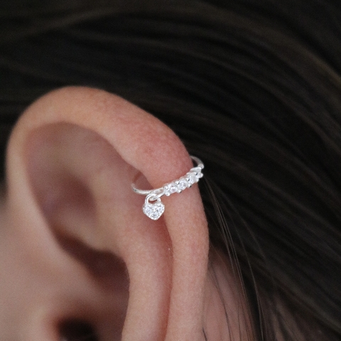 PIERCING PINGENTE CORAÇÃO CRAVEJADO