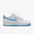 Nike Air Force 1 '07 en internet