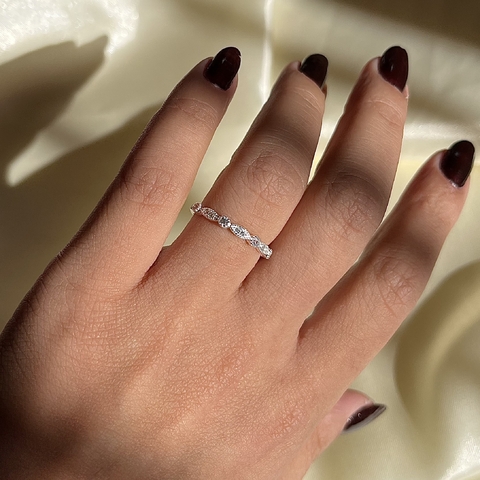 Anel Trabalhado e Cravejado