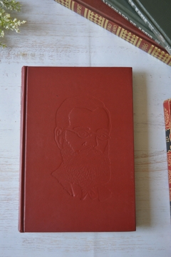 Livro antigo em capa dura "Ao Correr da Pena" de José de Alencar na internet