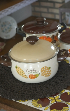 Imagem do *RARIDADE* Caçarola esmaltada Mãe ágata M "Legumes"