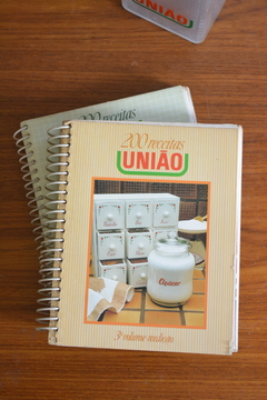 Coleção de livros "200 Receitas União" - INCLUI CASE (anos 80) - loja online