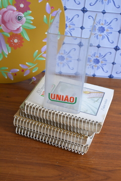 Coleção de livros "200 Receitas União" - INCLUI CASE (anos 80) - Rasgada Janela Curadoria Vintage