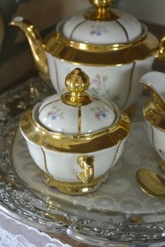 Conjunto para chá em porcelana Mauá anos 60 na internet