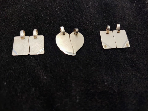 Dijes mitad corazón plata 925 con cadenas y grabados