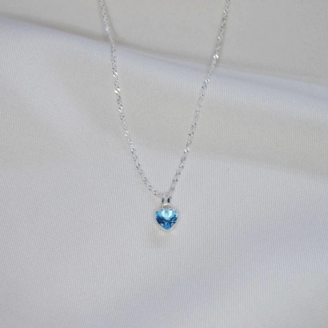 Corazon celeste engarzado con cadena - comprar online