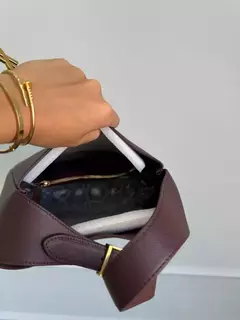 Bolsa Le 5 a 7 Linha italiana na internet