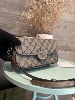 Bolsa Petite Italiana na internet