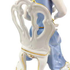 Estatueta Mãe e Filho de Porcelana com Filetes em Ouro 24X19Cm . - loja online