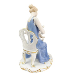 Estatueta Mãe e Filho de Porcelana com Filetes em Ouro 24X19Cm . na internet