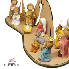 Mini Presépio de Resina 5,5cm 10 Peças , com Base 22cm . ( Mod.2045 ) - comprar online