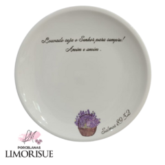 Prato Raso de porcelana com Salmo 89 e detalhes com Lavanda, 27cm .