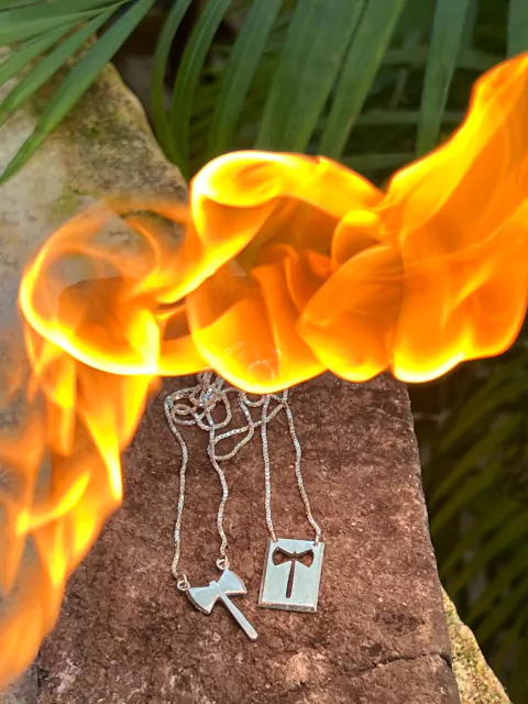 Escapulário Prata Realeza Xangô Escovado