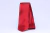 Gravata é um acessório versátil que pode ajudar a completar um traje e expressar o estilo pessoal de um indivíduo.
As gravatas podem ser usadas em conjunto com camisas de colarinho, ternos, paletós ou blazers. Elas ajudam a adicionar um toque de elegância