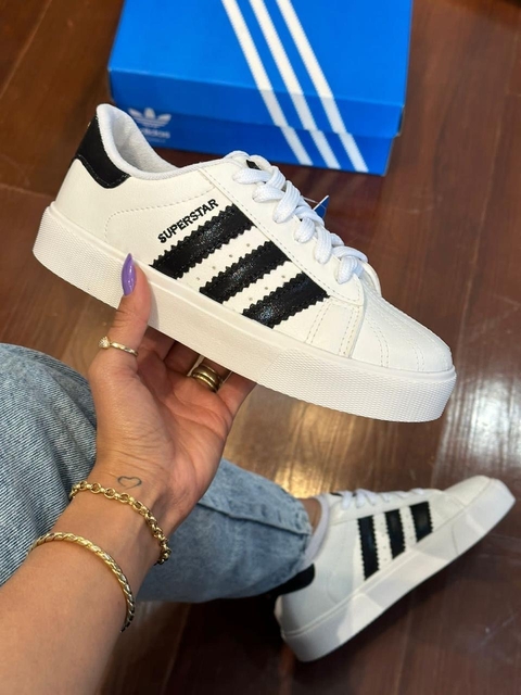 Tênis Adidas SuperStar