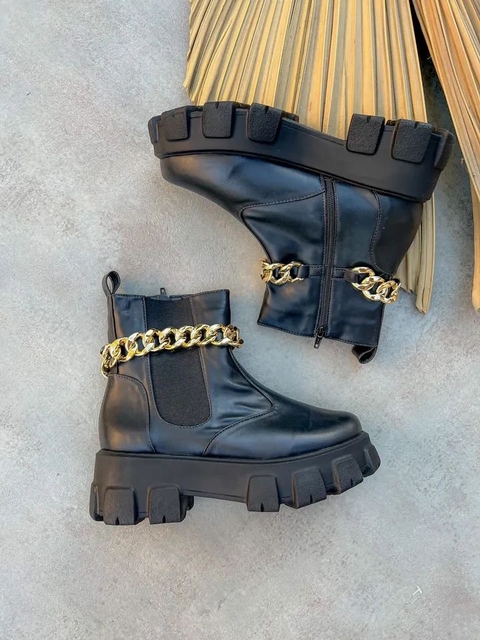 Bota Tratorada Corrente