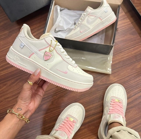 Nike air force colors