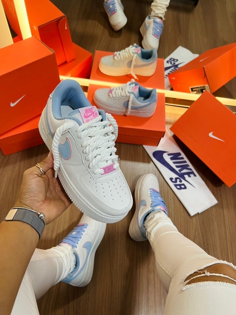 Nike air force branco e azul bb