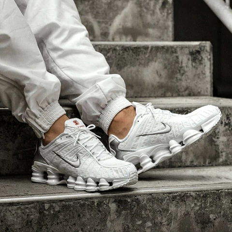 Nike 12 Molas Branco