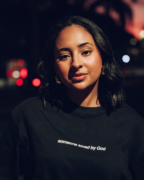 SOMEONE LOVED BY GOD | OVERSIZED FEMININA