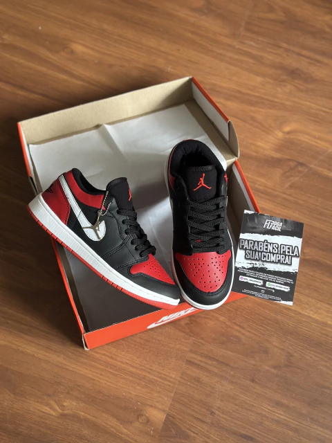 Tênis Nike Air Jordan 1 Low Chicago Flip - comprar online