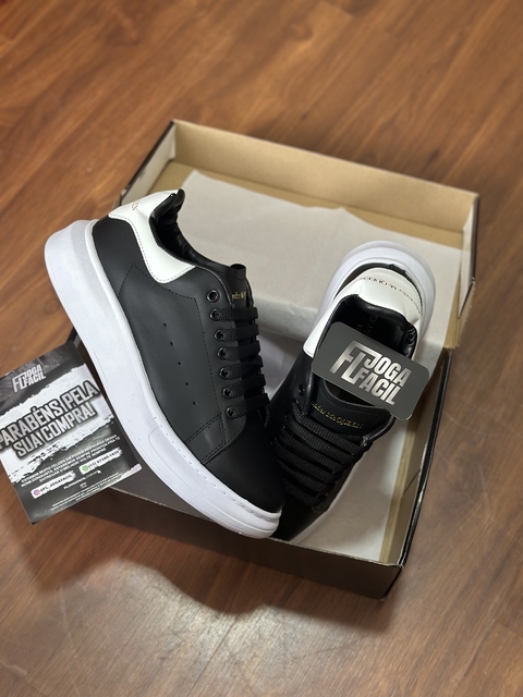 Tênis Alexander McQueen Preto/Branco - comprar online