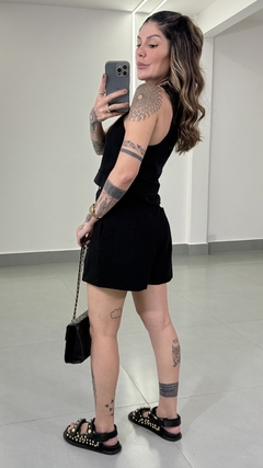 Shorts Laura na internet