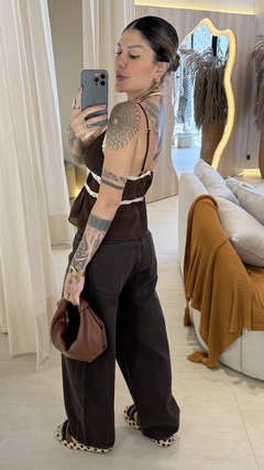 Calça jeans Angelina na internet