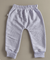 Calça moletom infantil branca com elástico na cintura e punhos.