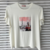 T-SHIRT COM APLICAÇÃO