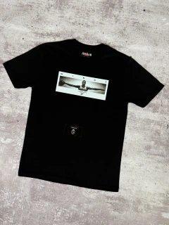 Art 0175 - Remera JD - Negra - comprar online