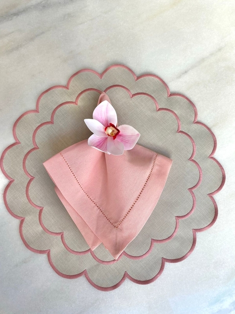 Americano de linho impermeável bordado cinza/rosa seco