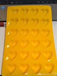 MOLDE CORAZONES X24 - comprar online