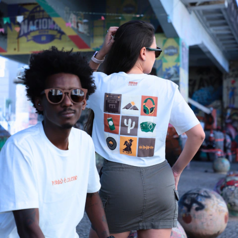 Cropped Forró é Coletivo - Off White