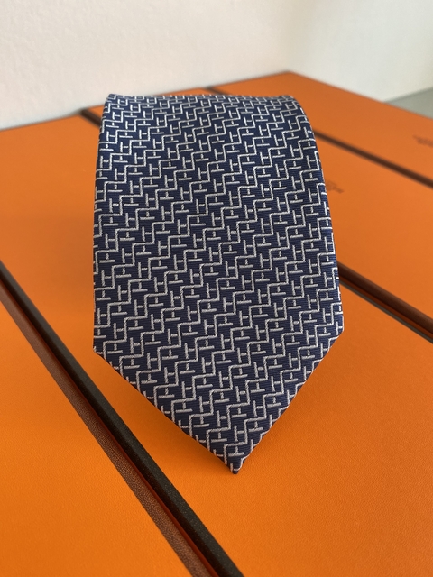 Gravata de seda Hermès