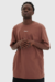 Camiseta Baw Selfie Logo Marrom - comprar online