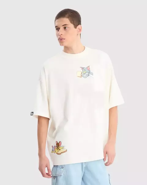 Camiseta Baw Oversized Delicious Baw X T&J Off White