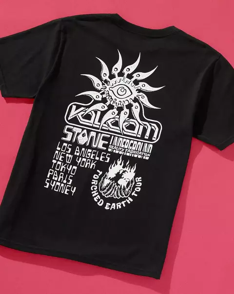 Camiseta Volcom Oversized Reality Preto - comprar online