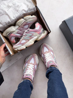 Tênis 9060 Couro Legítimo Rosa Antigo
