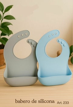 Babero Silicona Gris - tienda online
