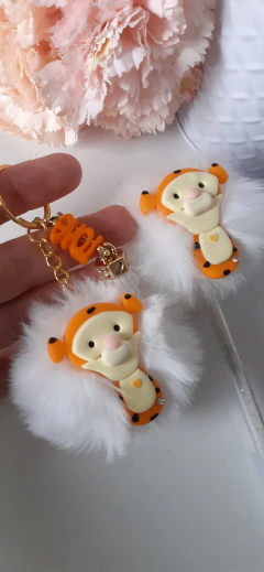 Kit presente Caneta decorada e chaveiro pompom Turma do ursinho