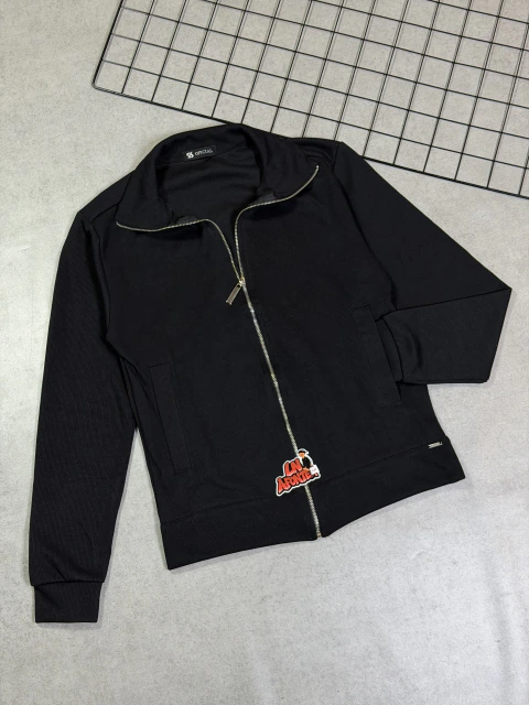 MOLETOM BÁSICO ZÍPER - PRETO - comprar online