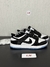 NIKE DUNK LOW PRETO E BRANCO SOLA AZUL