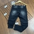 CALÇA JEANS JOGADOR CINZA COM DETALHES
