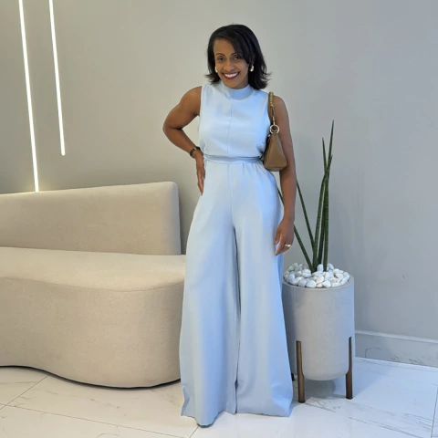 Macacão com amarração na cintura Vivi Azul - comprar online