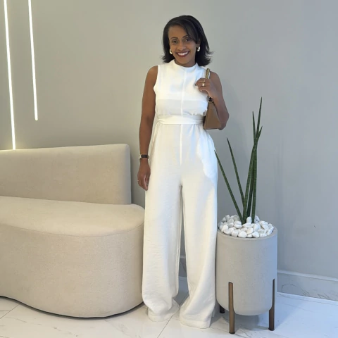 Macacão com amarração na cintura Vivi Off white - comprar online