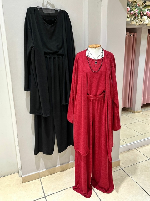 Cojunto Veneza Plus Size em Lanzinha Cardigan Regata e Calça Preto Vinho - comprar online